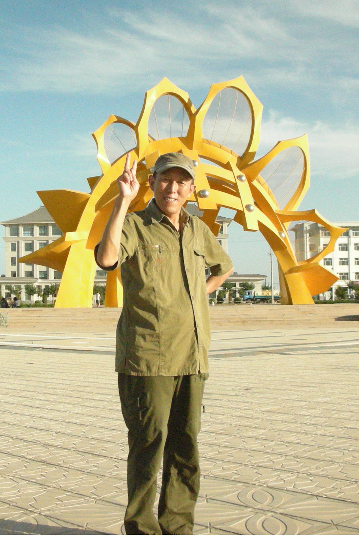  p>尚国伟,山西运城人,著名演员,编剧,歌词作者.