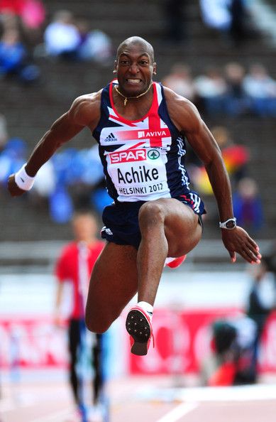 拉里·阿基克(larry achike)是一名英国籍田径三级跳远运动员,1975.1.