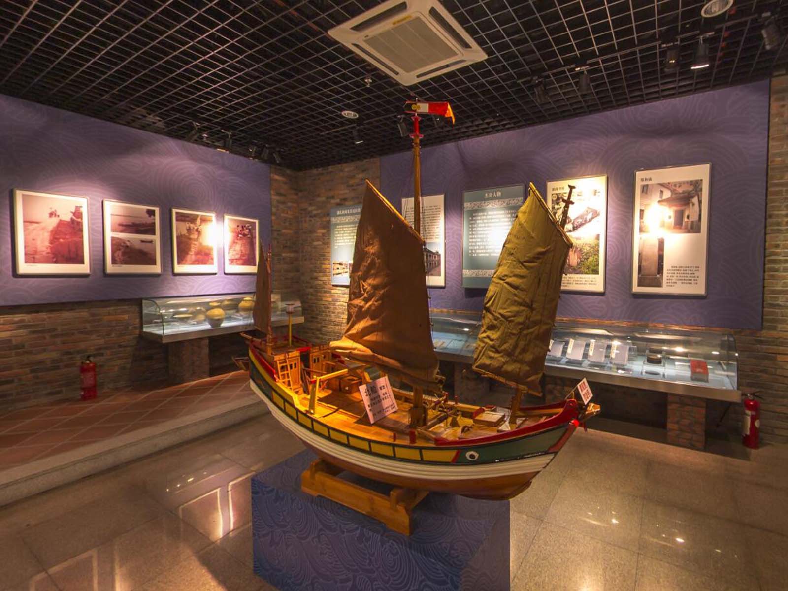  p>漳州市博物馆(zhangzhou museum)成立于1988年10月,隶属于 a