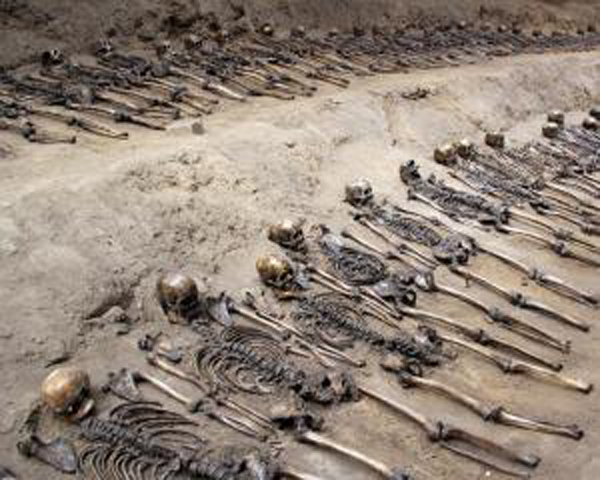 data-lemmaid="197644">淮南 /a>大通矿万人坑,位于舜耕山北麓南山脚