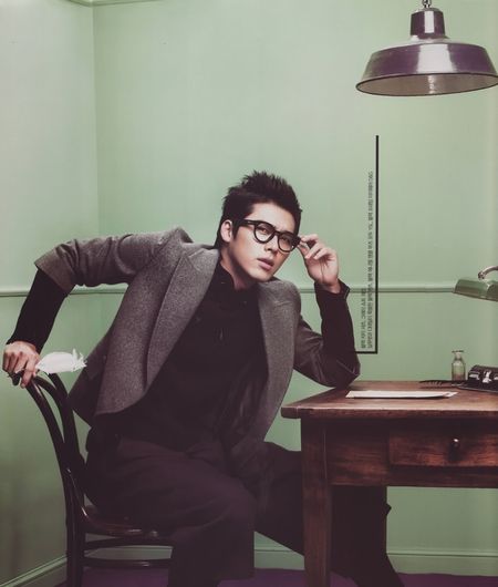  p>玄彬(hyun bin),本名"金泰坪",1982年9月25日出生于韩国首尔特别市