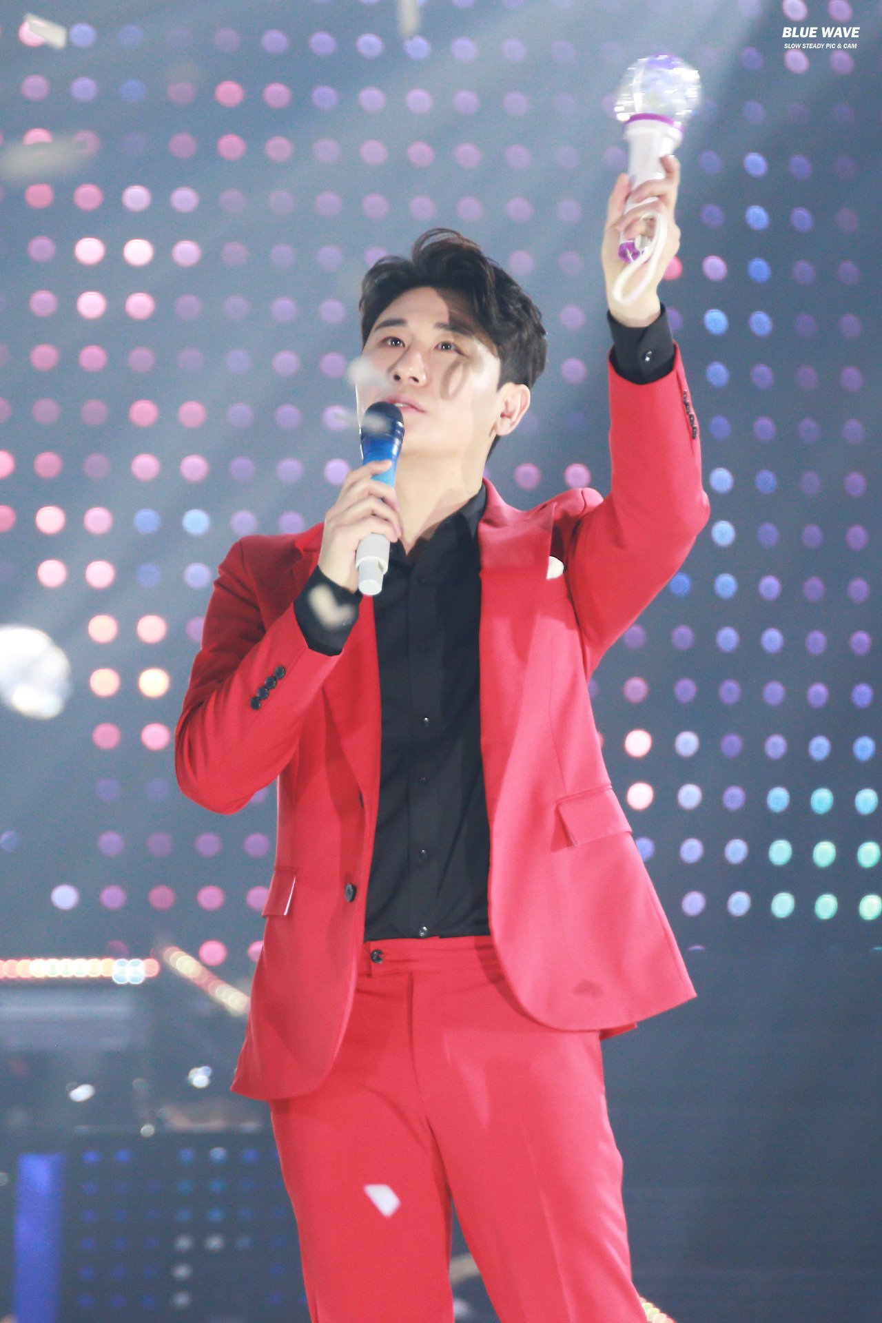  p>朴永卓(youngtak),1983年5月13日出生,毕业于国立大学综合艺术研究