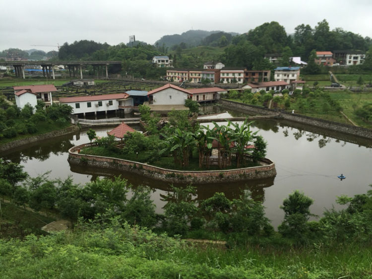  p data-id="gnb7jqhy86">兴隆镇,隶属于重庆市南川区,地处 a target=