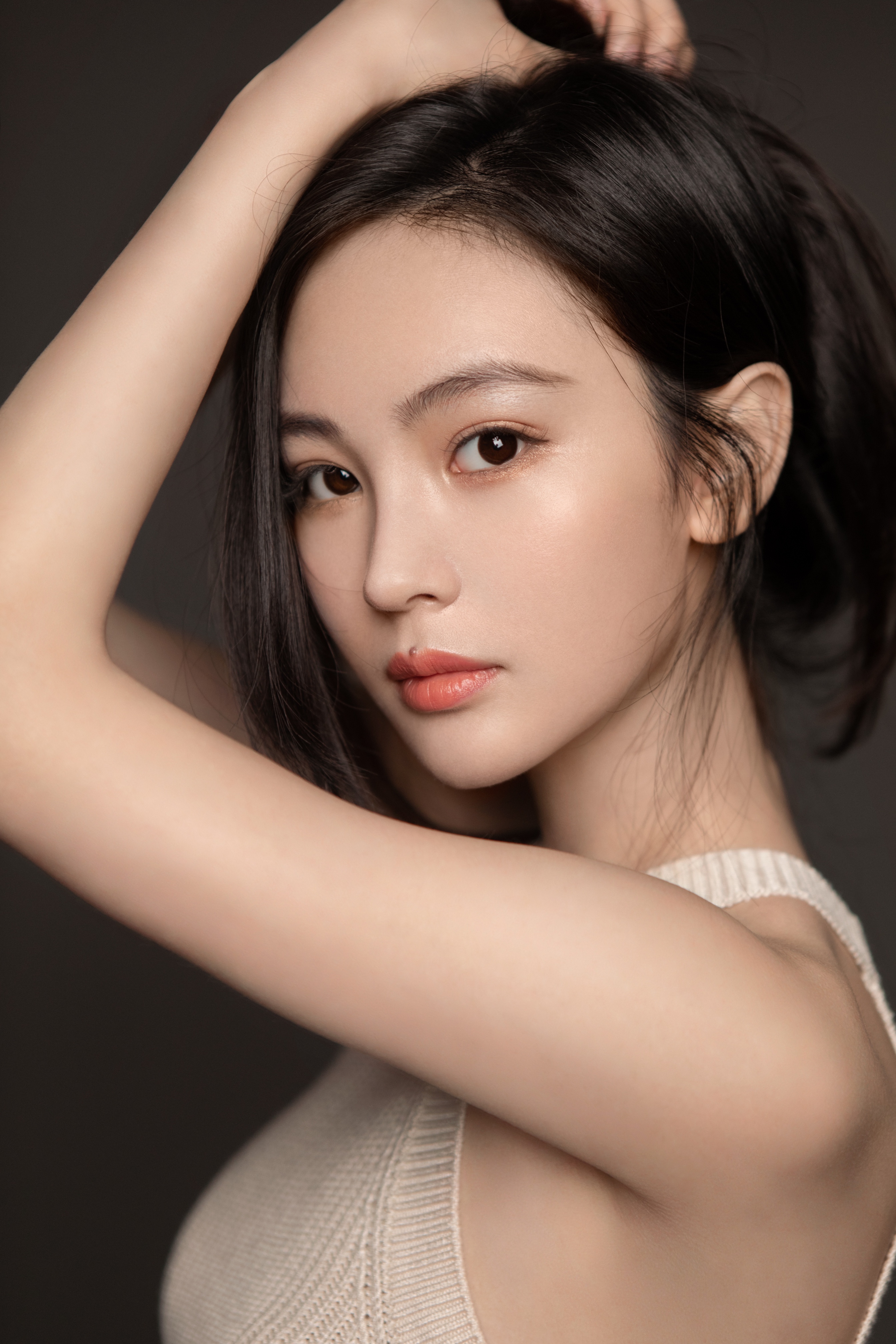  p>恩璟,演员,作品有网络科幻电影《 a target="_blank" href="/item