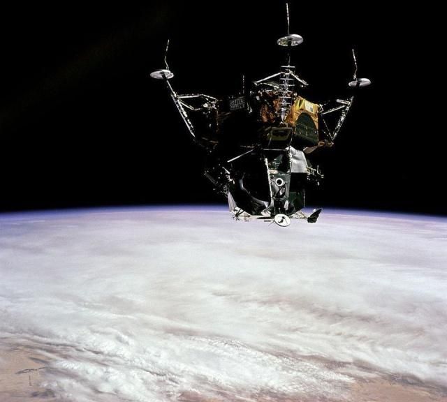  p>阿波罗9号(apollo 9)是 a href="#" data-lemmaid="114281">阿波罗