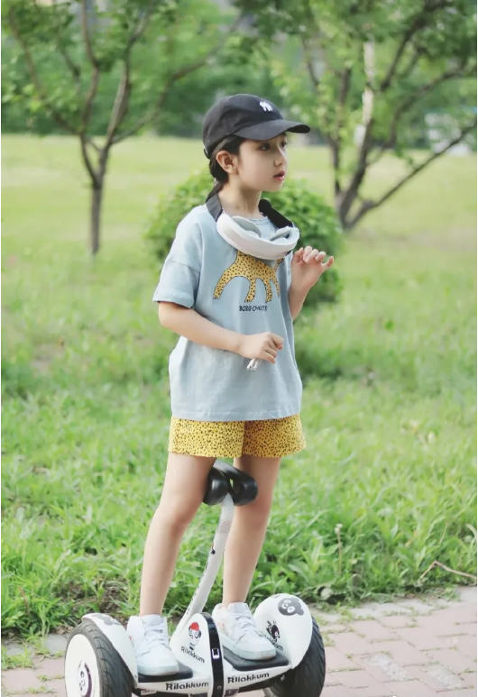  p>丛尚 i>(别名:小葱花) /i>,女,2013年5月