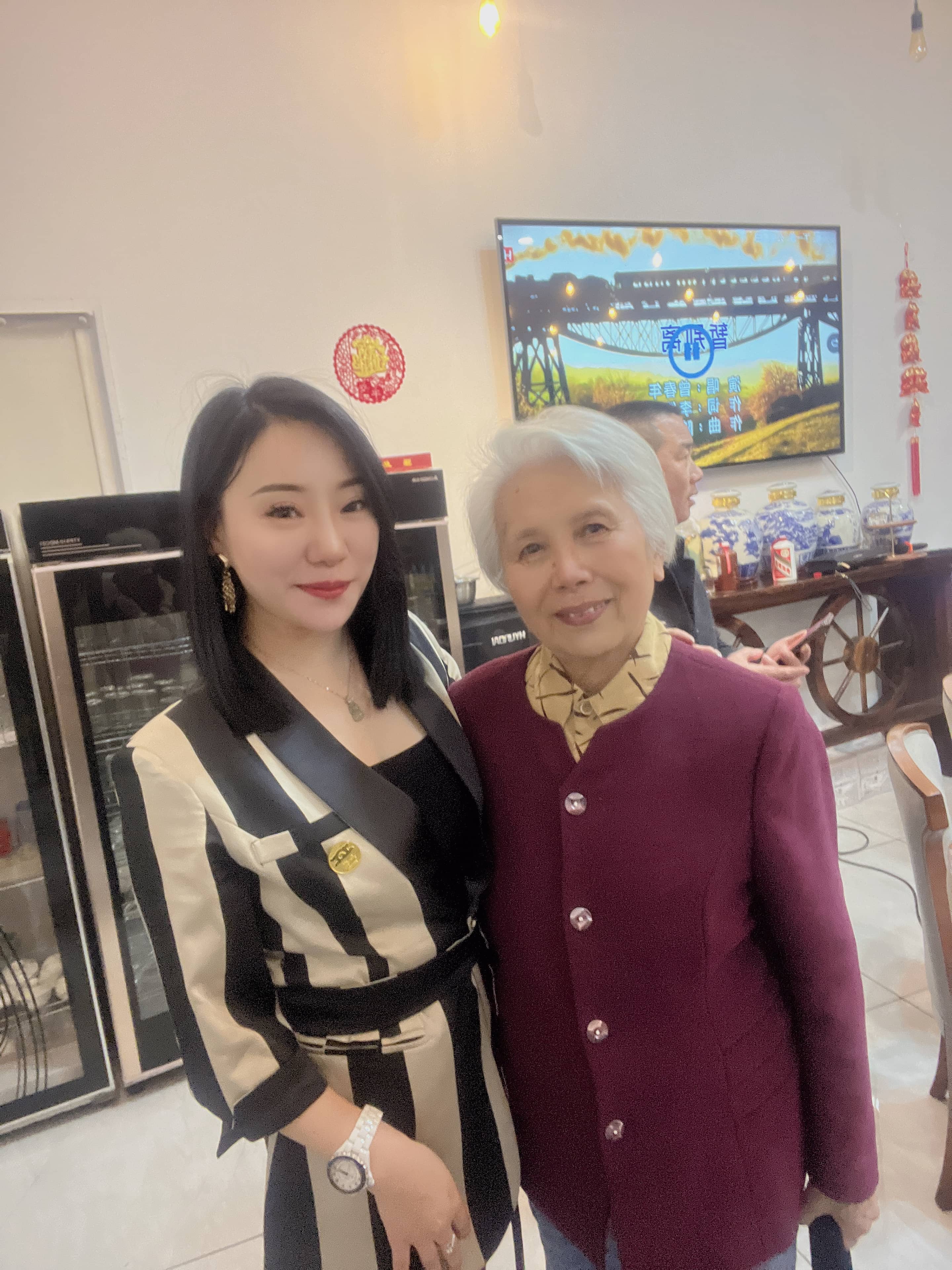 姚婷