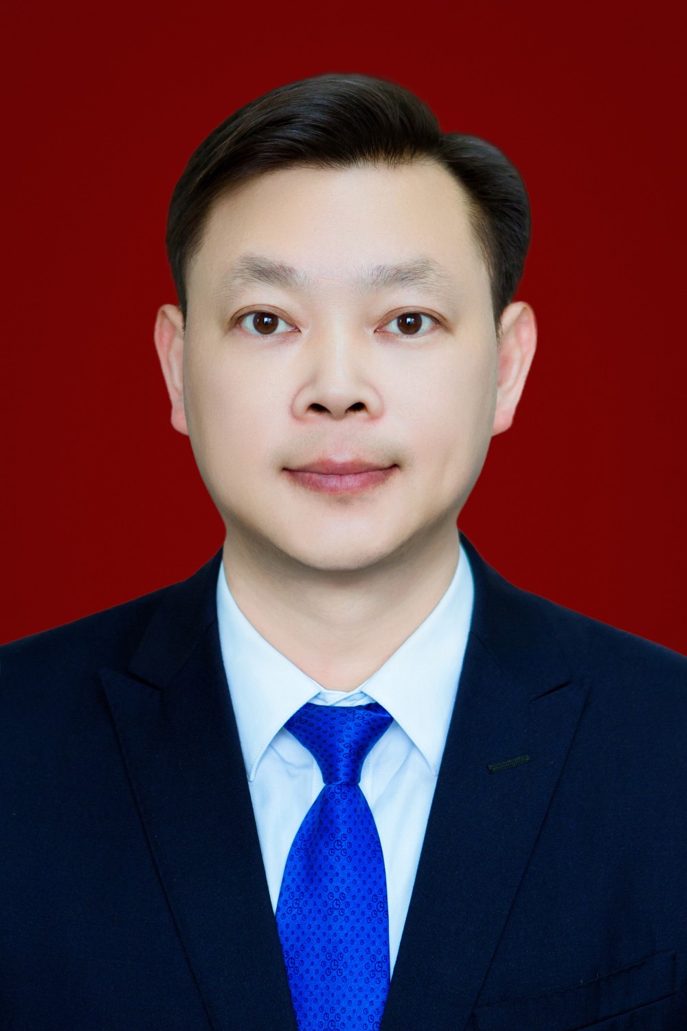  p data-id="gnbksl0pfh">韩翼飞,男,汉族,湖南省汉寿县人,1979年11月