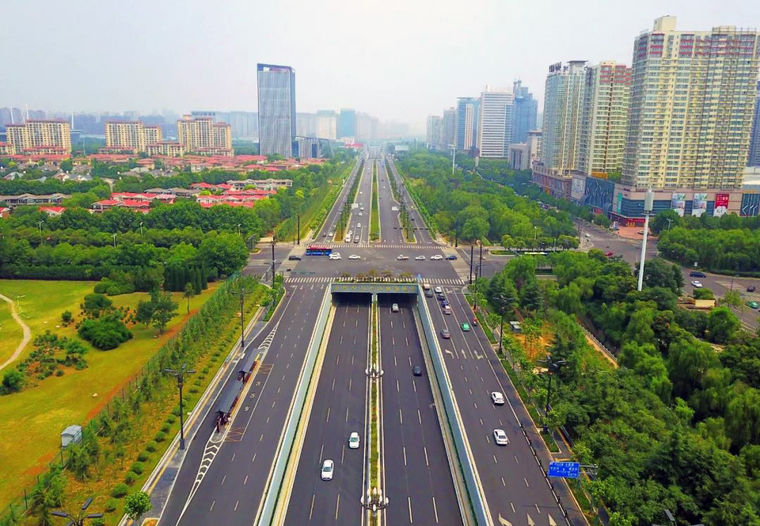 m8satnvzo">王城大道快速路(wangchengdadao),位于河南省洛阳市境内