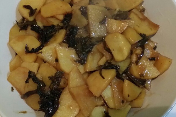 梅干菜烧土豆