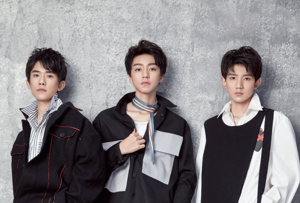  p>tfboys,中国内地男子演唱组合,由 a target="_blank" href="/item