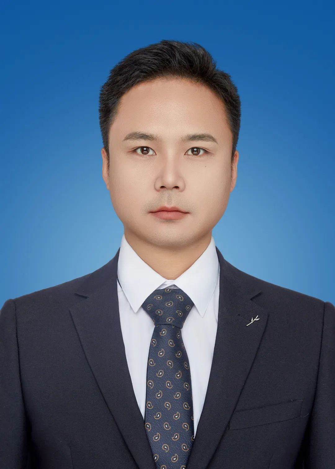 覃俊杰