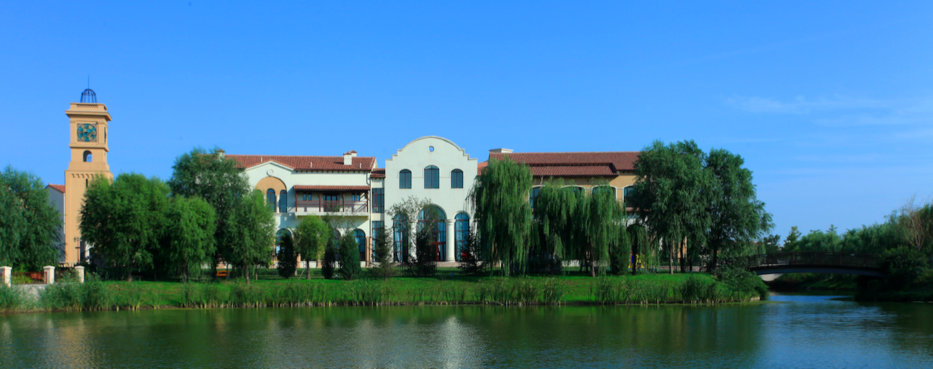  p>鲁能格拉斯小镇位于北京市东五环外,行政区隶属北京市 a target="