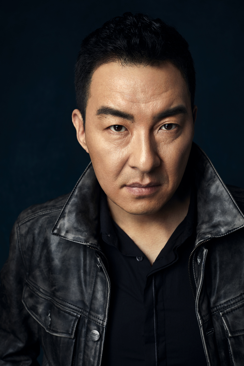  p>郝平,1970年2月19日出生于陕西省西安市,中国内地男演员,毕业于 a