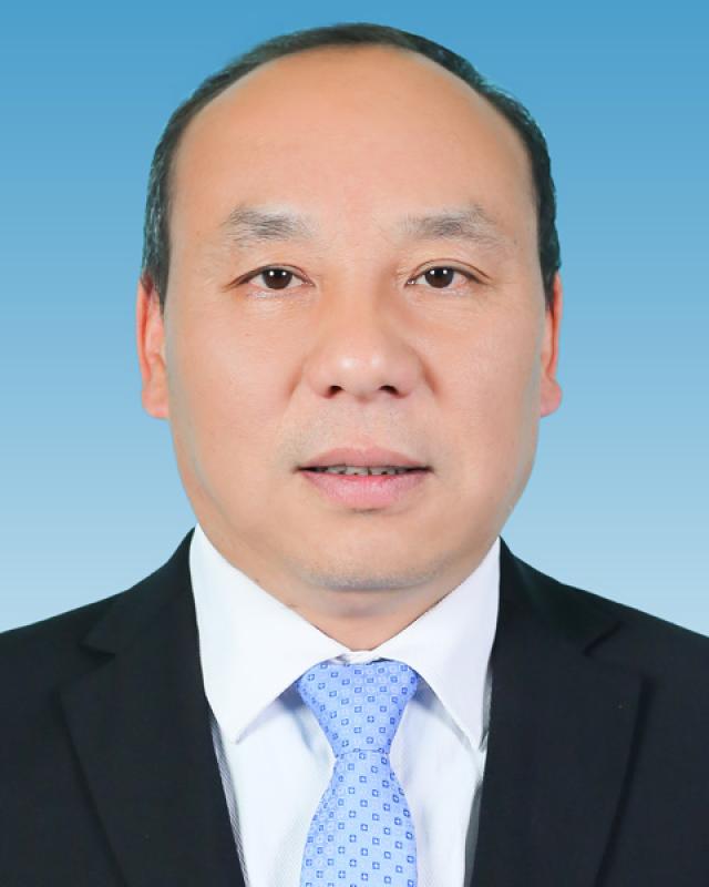  p data-id="u9am1vqnqscy">李凡,现任中共峡江县委农办主任, a