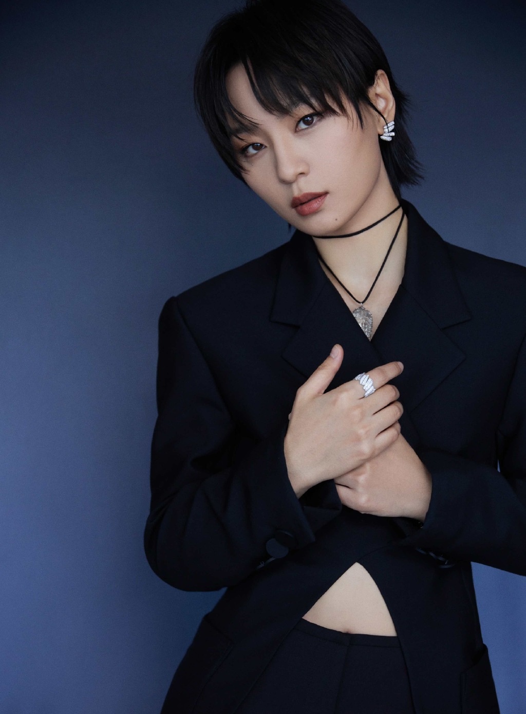  p>周笔畅,1985年7月26日出生于湖南省长沙市,华语流行乐女歌手,词曲