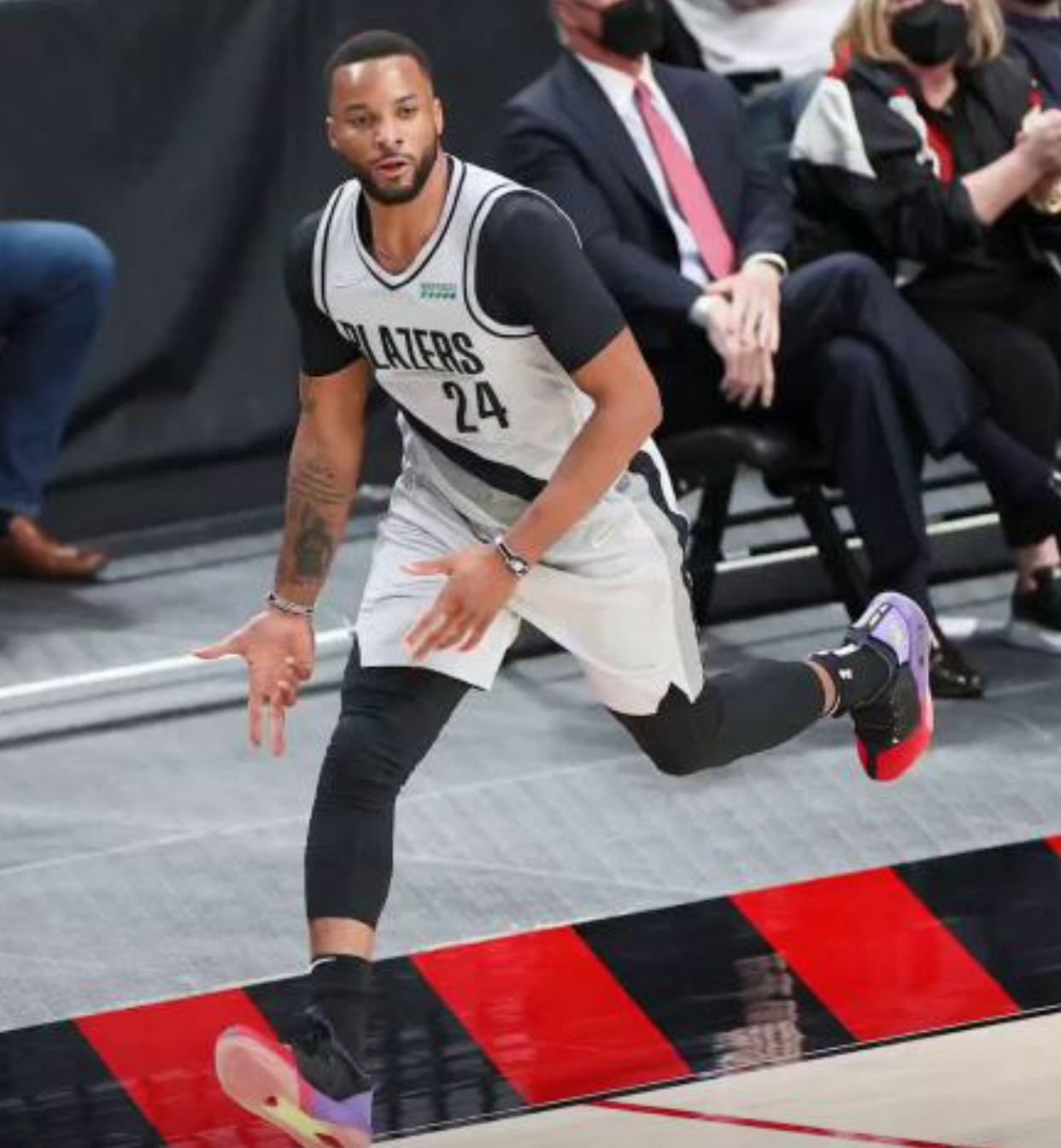  p>诺曼·鲍威尔(norman powell),1993年5月25日出生于 a target="