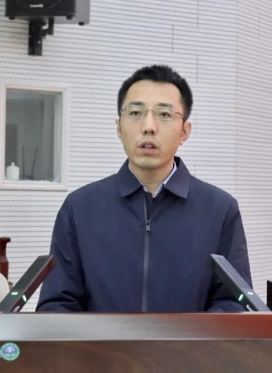 靳国双,现任山西省忻州市宁武县委常委,县
