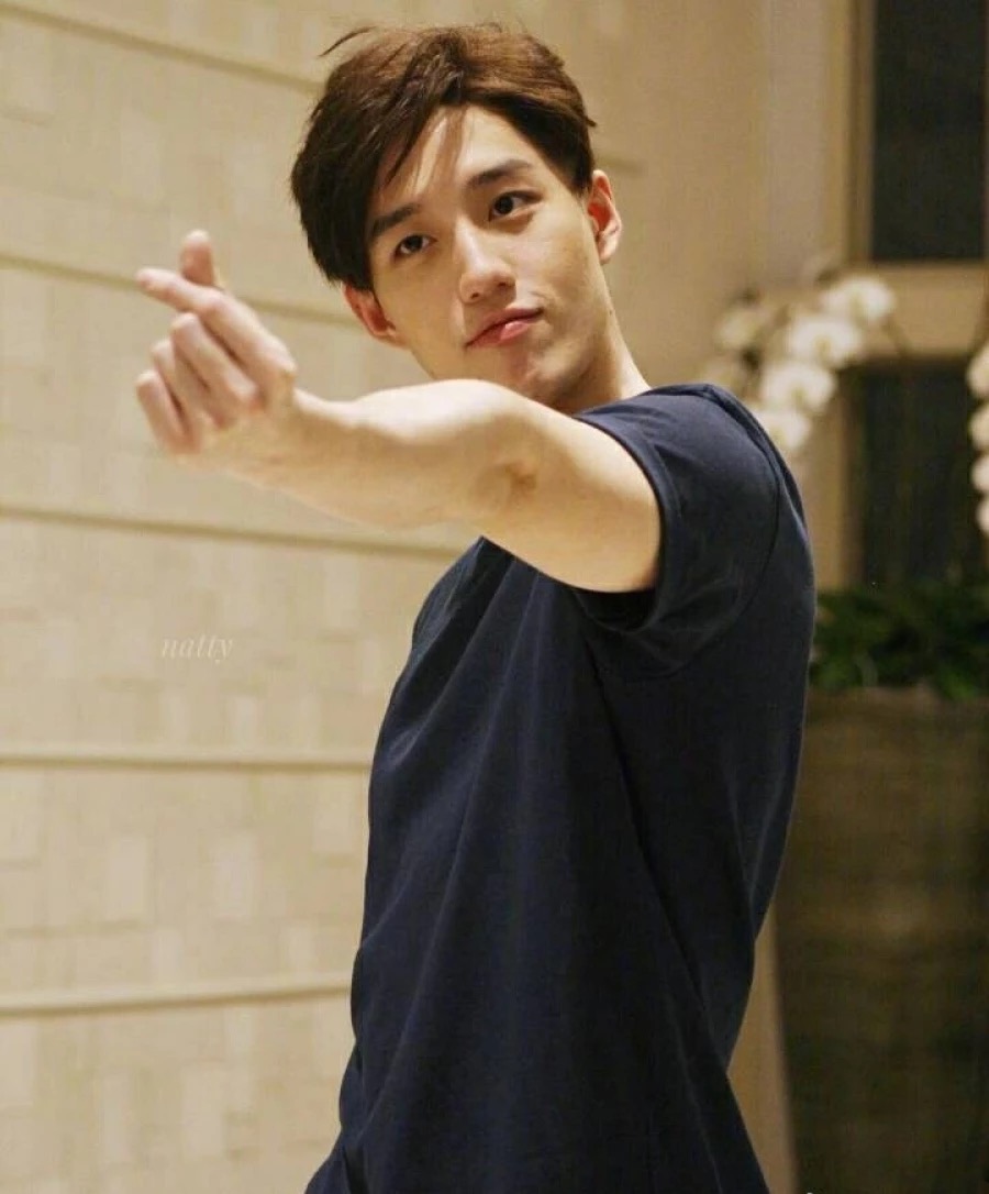  p>塔纳波·里拉塔纳卡邹(tor),1994年2月14日出生于泰国,泰国男演员.