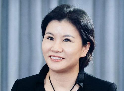  p>周群飞,女,1970年出生于 a target="_blank" href="/item/湖南