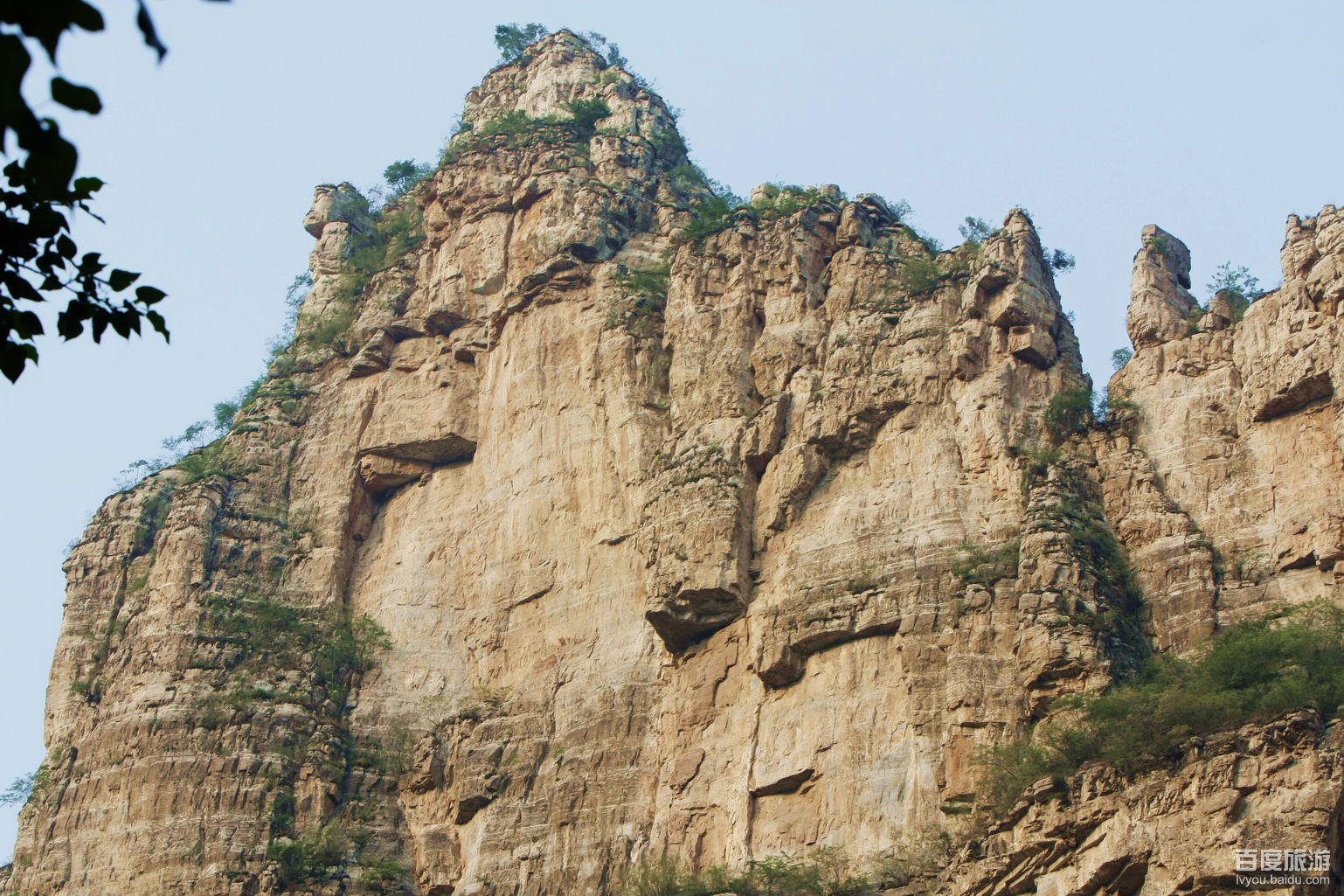 p>十渡风景区位于北京市房山区西南,有着中国北方唯一一处大规模