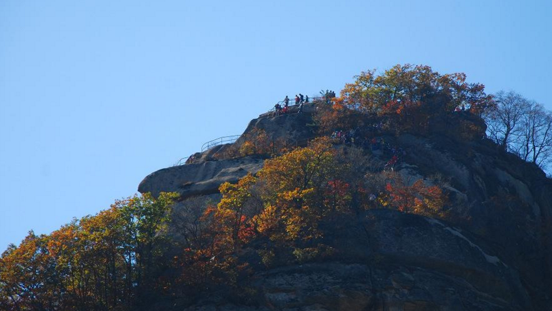  p data-id="gnavbnncfq">祥云天华山又名南华山,史称"南华胜迹",位于