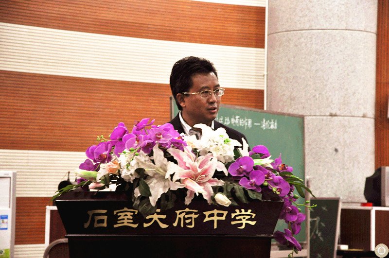 target="_blank" href="/item/成都石室中学/5703525" data-lemmaid=