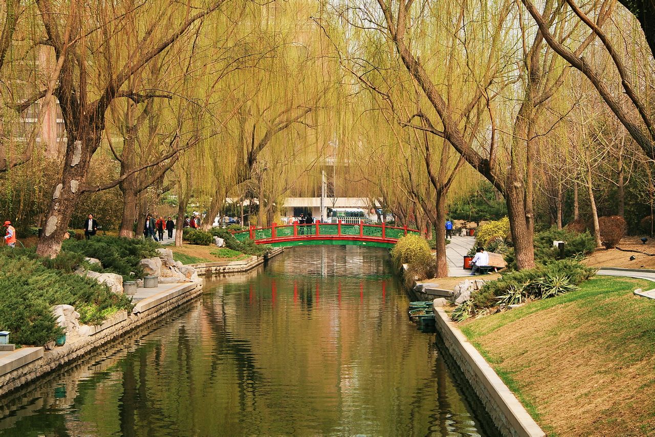  p data-id="gnxavoxtl3">北京菖蒲河公园位于 a target="_blank"