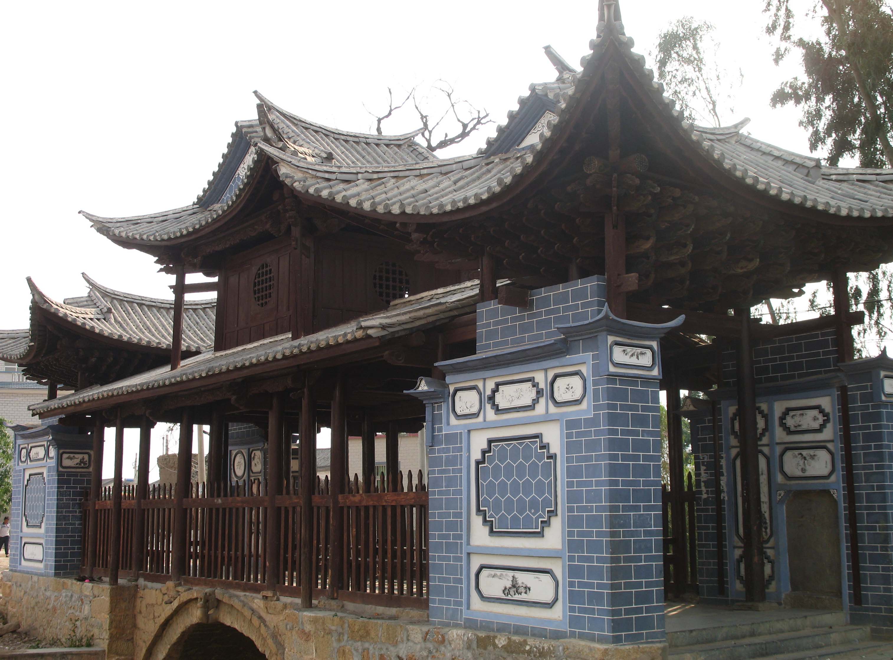 ="/item/遗址">遗址 /a>坐落在宾川县州城镇南门外离娄河(古名钟良溪)