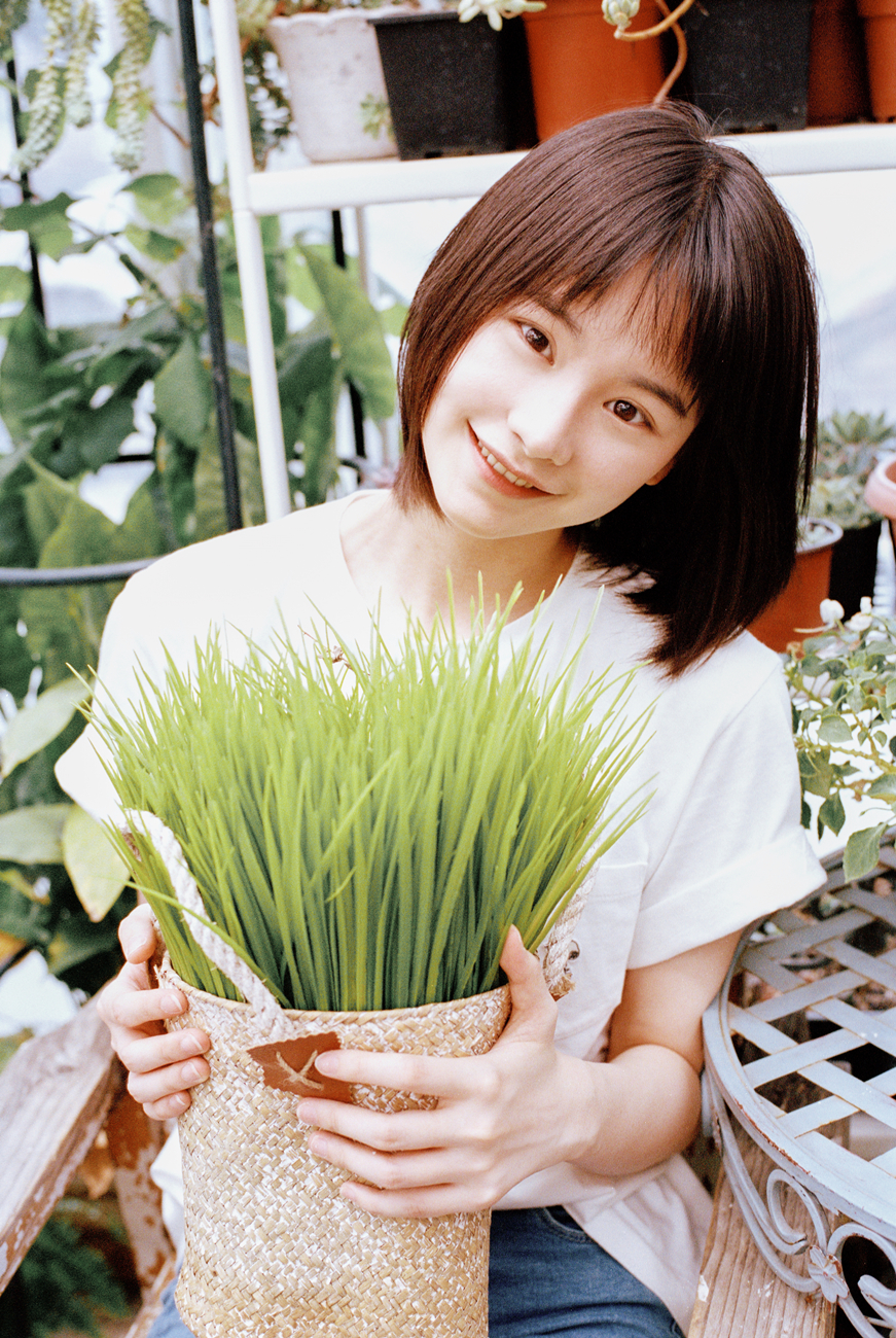  p>张依墨,原名张怡,11月1日出生于武汉,中国内地影视女演员,就读于 a