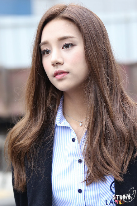  p>安率滨(sol bin),1997年8月19日出生于韩国京畿道城南市,韩国女