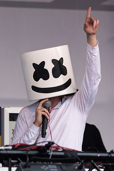  p>棉花糖(marshmello),原名克里斯·康斯托克(chris comstock),艺名"