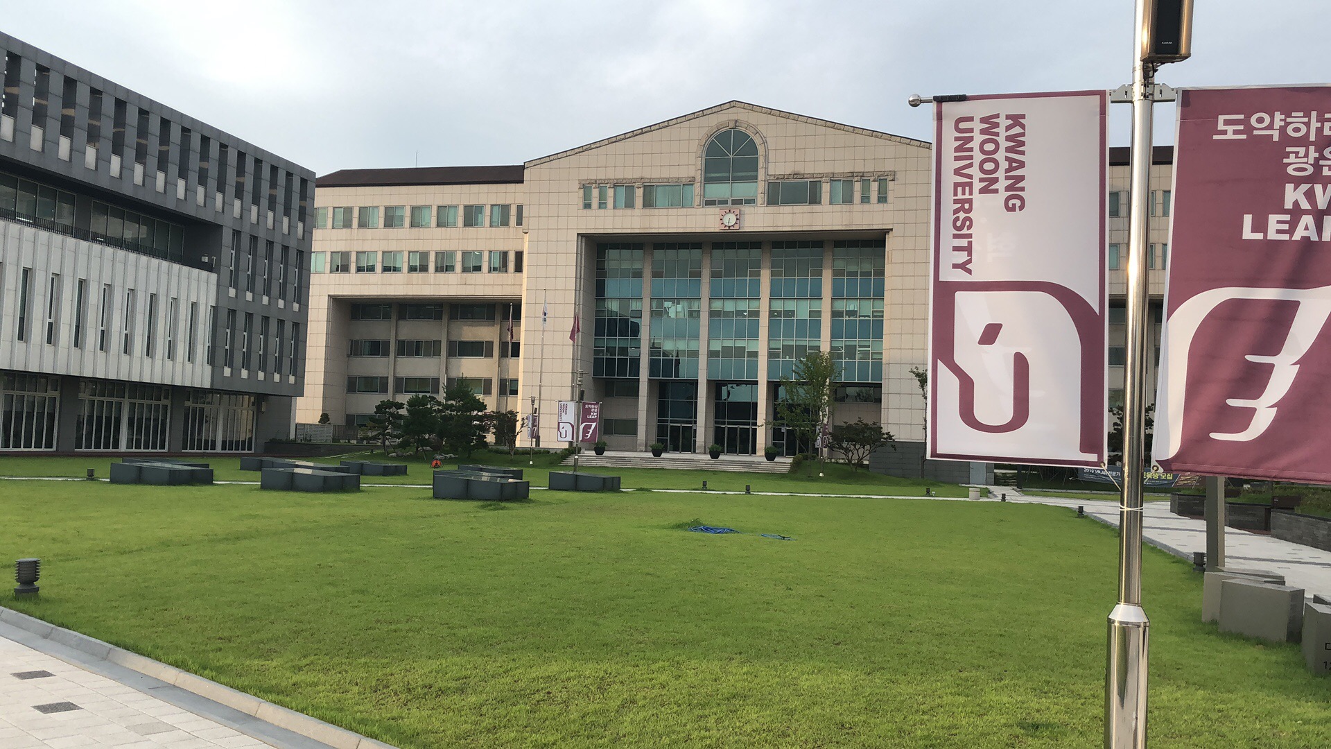  p>韩国光云大学(韩国语:               ,英语:kwangwoon university