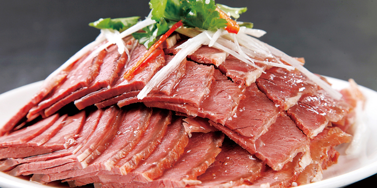 data-id="gn8wsvf7oz">山口羊肉是一道地方菜品,主料是新鲜的熟羊肉