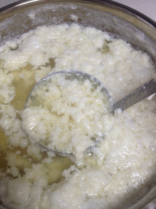  p>白醋点豆腐是一道菜品,主料为黄豆. /p>