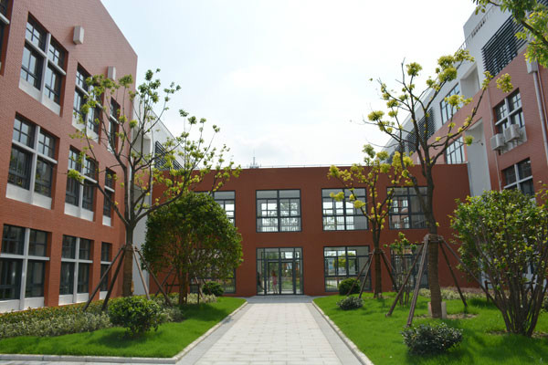 上海市嘉定区方泰小学