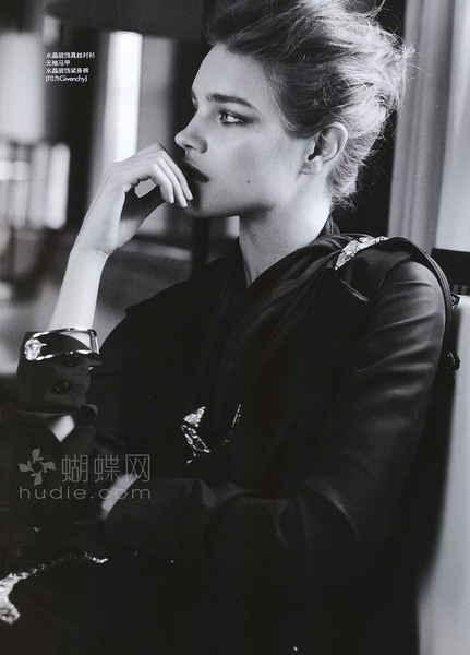 娜塔莉亚,女,1989年04月04日出生于巴西,巴西国家职业排球女运动员