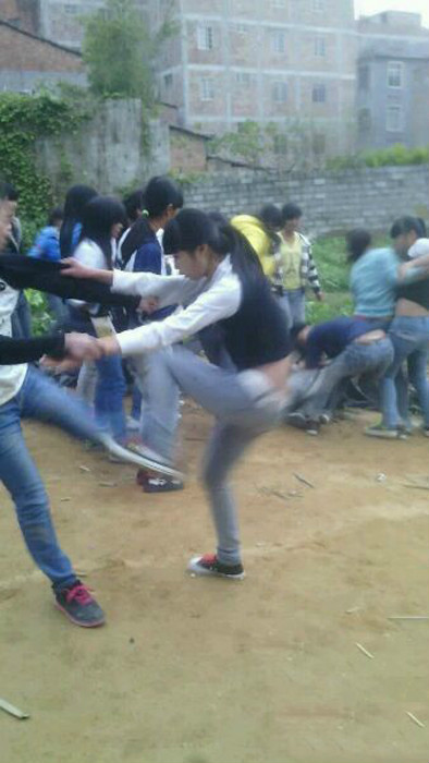 1·9宾阳女生打架事件