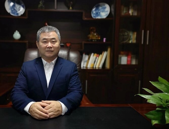  p data-id="gnbptonz2c">薛成标 ,1963年出生