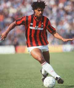 佛兰克·里杰卡尔德