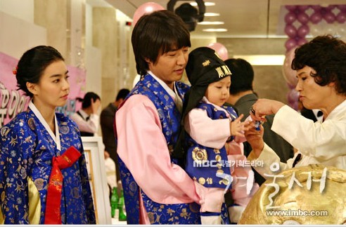 是韩国mbc电视台于2007年9月15日播出周末剧,由郑世浩执导,李金珠, 