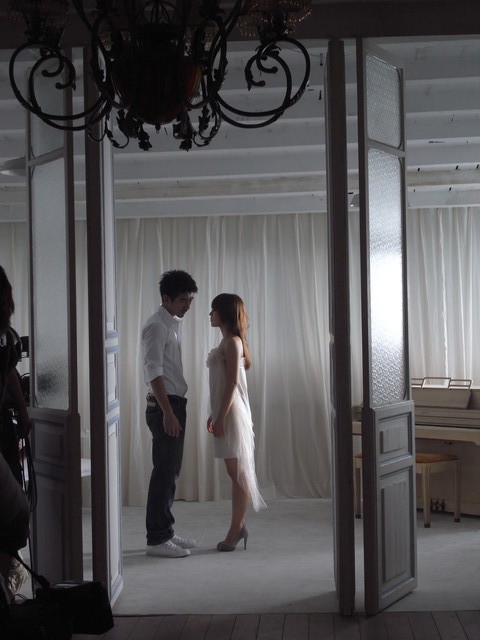 出演个人首部电视剧《 a target="_blank" href="/item/名扬四海/293