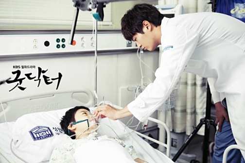 《good doctor》中饰演朴施温（医生）