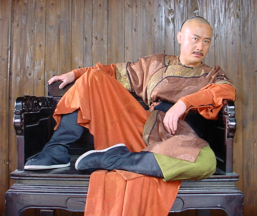 年1月1日-2021年7月28日 /i> i>) /i>,别名杨一凡,男,北京人,影视演员