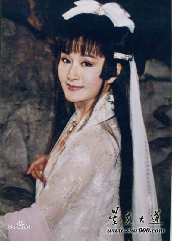  p>潘迎紫(angela),1949年6月5日出生于江苏省苏州市,华语影视女演员.