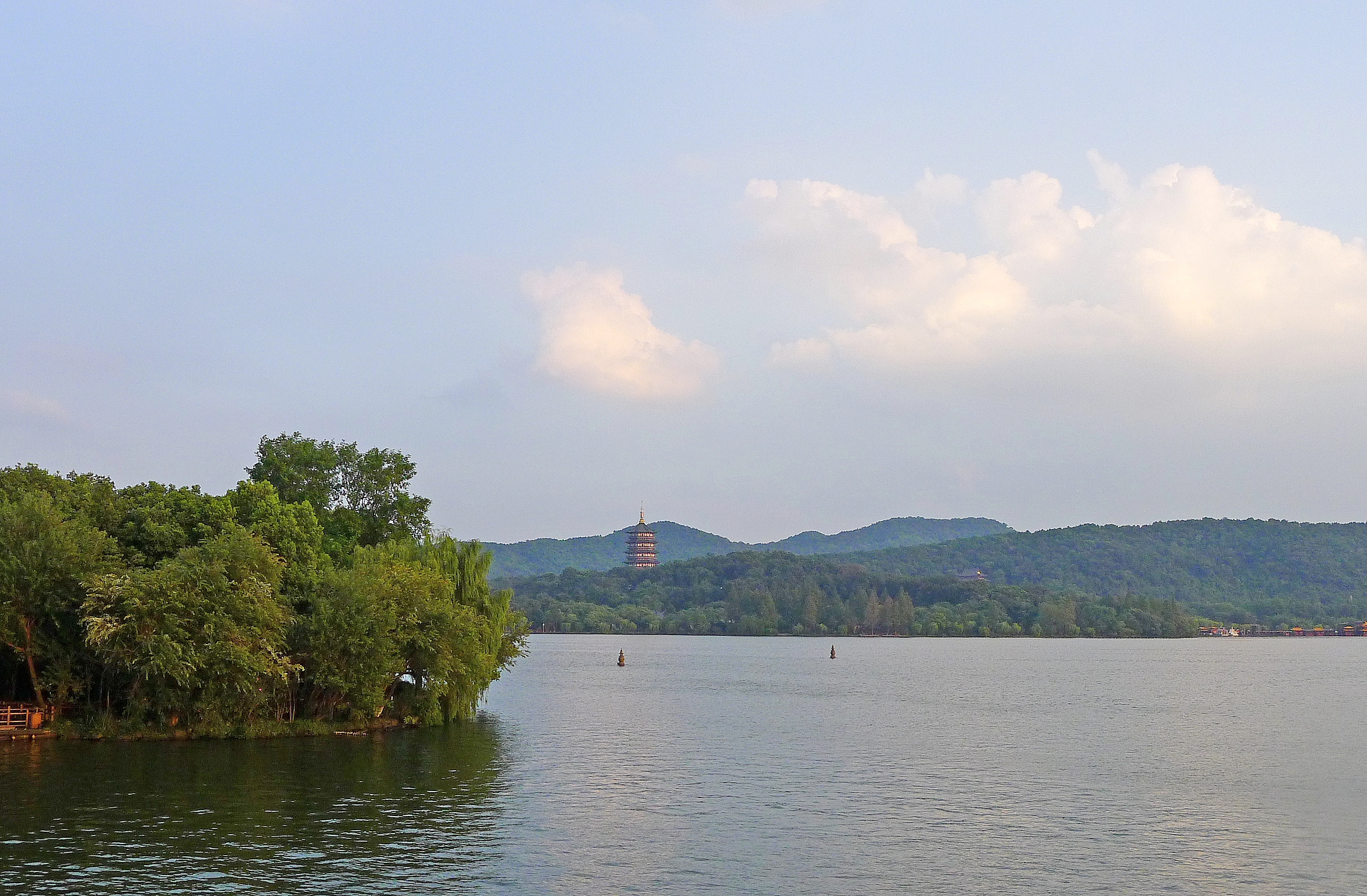 杭州净慈寺超度灵验吗-杭州灵隐寺求什么最灵验