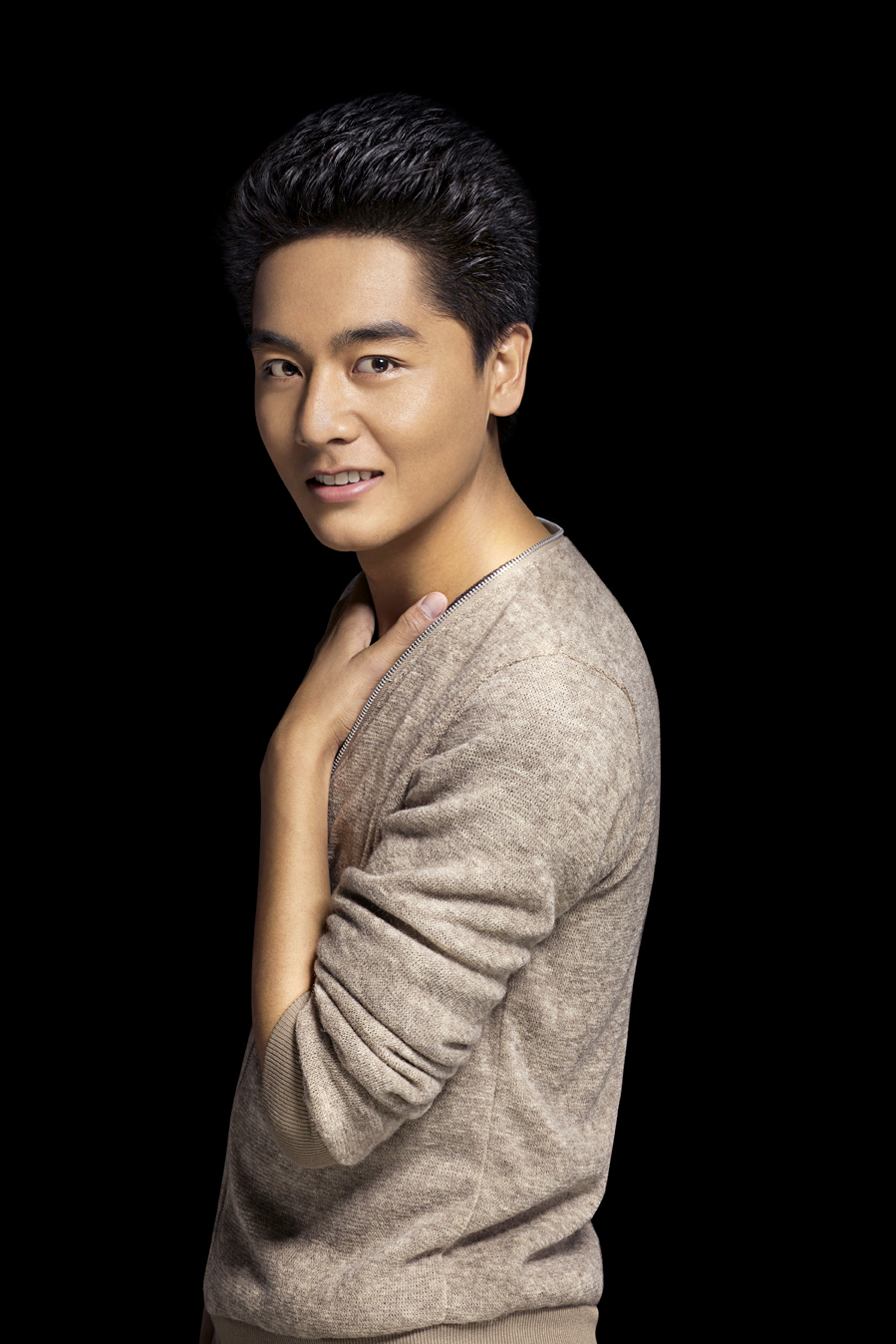  p>洛桑念扎,1986年8月16日出生于西藏自治区拉萨市,中国内地男演员