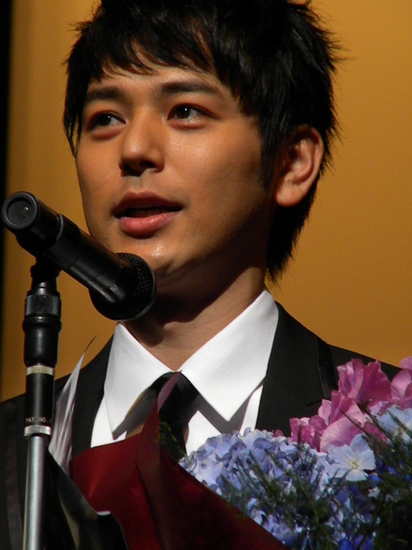 satoshi) /i>,1980年12月13日出生于日本福冈县山门郡三桥町,日本