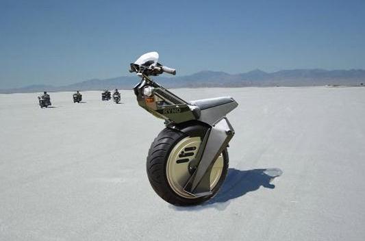 单轮电动机车是美国最新研制一款ryno机车,采用单个车轮,是一款