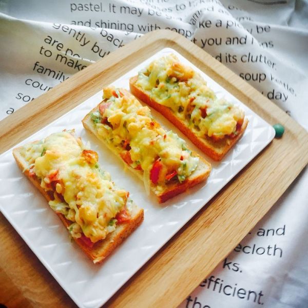  p>凯撒大帝面包是一款面包菜品,制作原料主要有 a target="_blank"